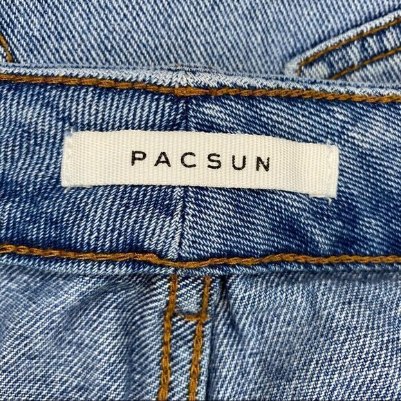 Pacsun Womens Size 30 Slightly Washed Distressed Mom Short - Picture 9 of 12